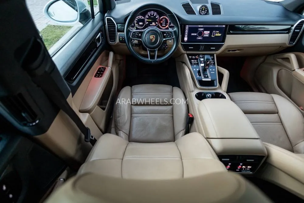 Porsche Cayenne 2019 for Sale in Dubai Image-17