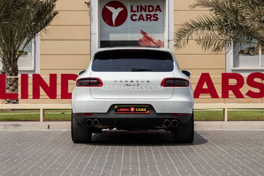 Porsche Macan 2015 for Sale in Dubai Image-6