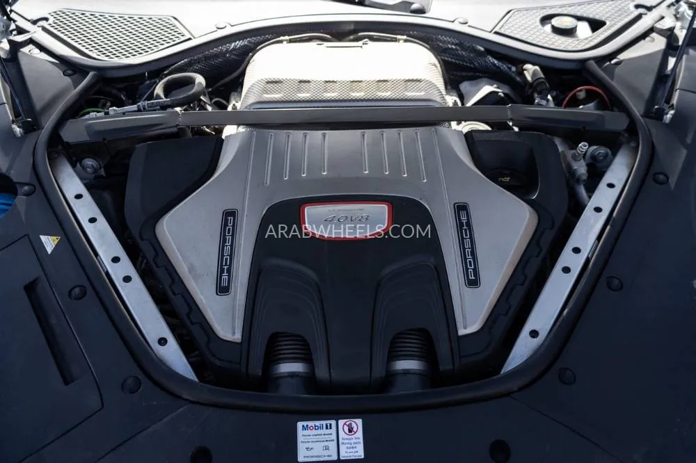 Porsche Panamera 2022 for Sale in Dubai Image-13