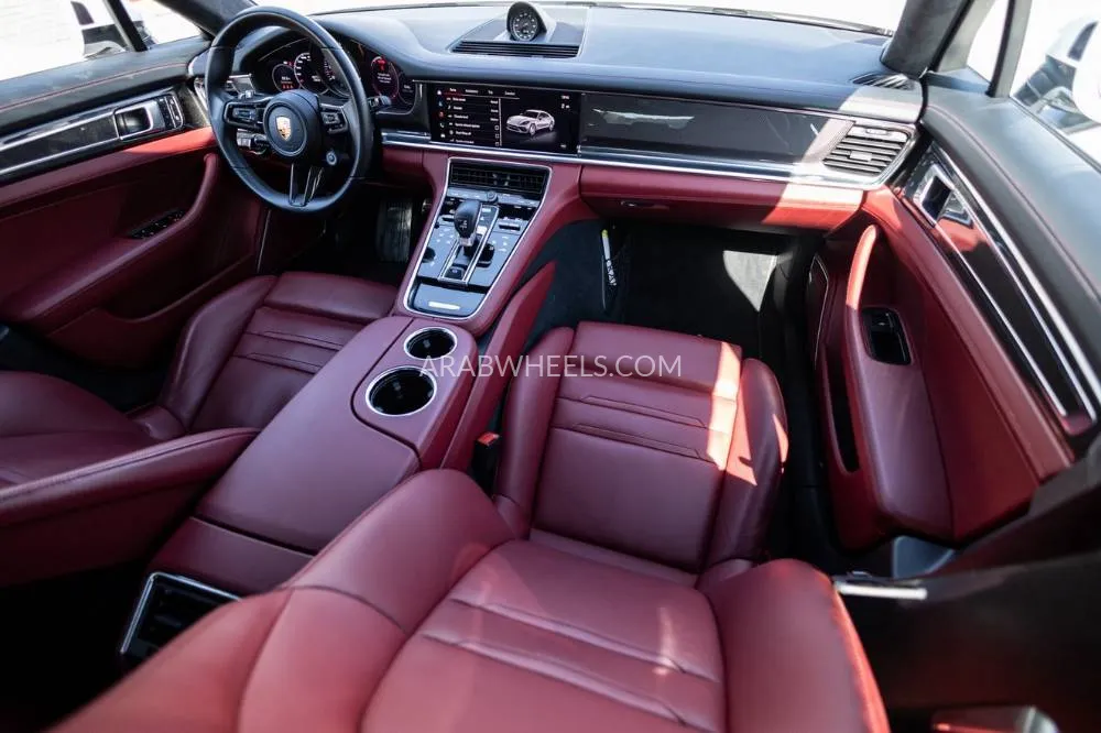 Porsche Panamera 2022 for Sale in Dubai Image-27