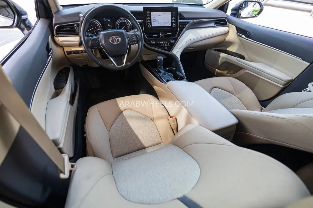 Toyota Camry 2024 for Sale in Dubai Image-13