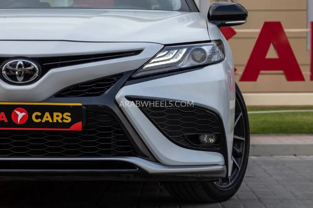 Toyota Camry 2024 for Sale in Dubai Image-5