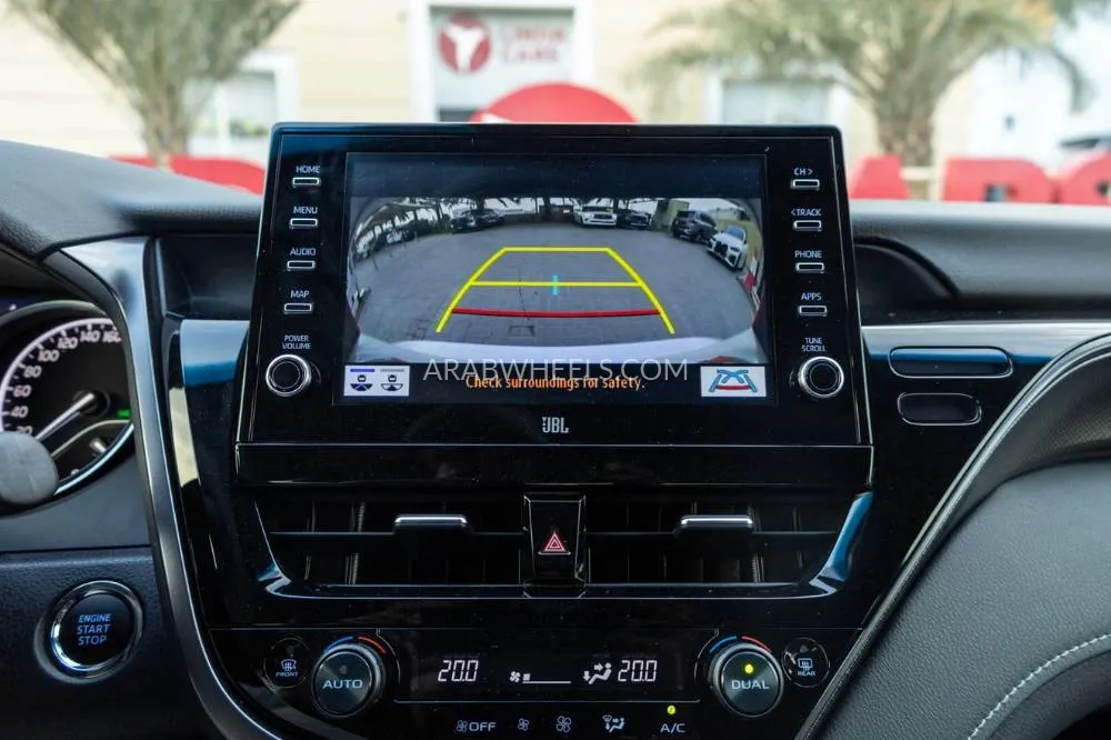 Toyota Camry 2024 for Sale in Dubai Image-21