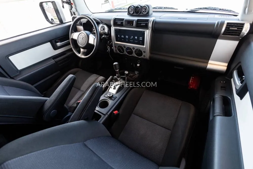 Toyota FJ Cruiser 2022 for Sale in Dubai Image-21