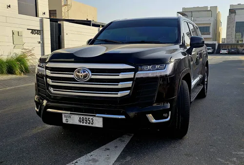 Toyota Land Cruiser 4.6L VXR 2014