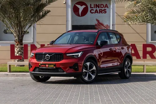 Volvo XC40 2.0T B4 MHEV Ultimate Dark 2024