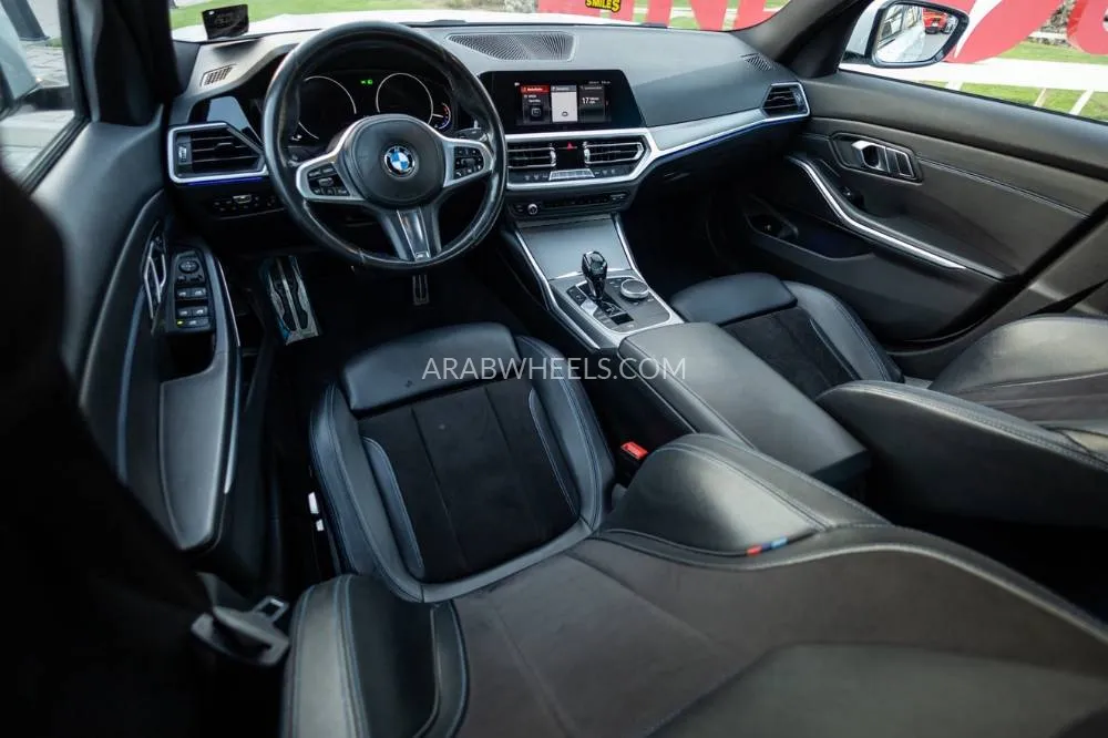 BMW 3 series 2020 for Sale in Dubai Image-12