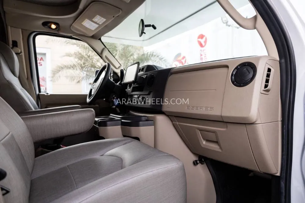 Ford E 450 2022 for Sale in Dubai Image-21