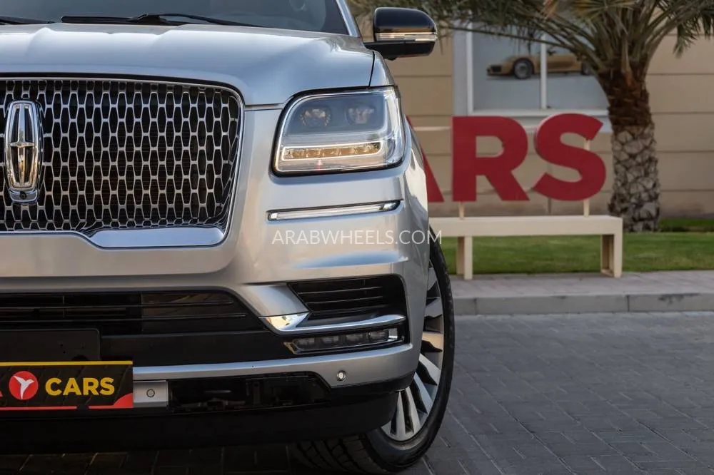 Lincoln Navigator 2021 for Sale in Dubai Image-5