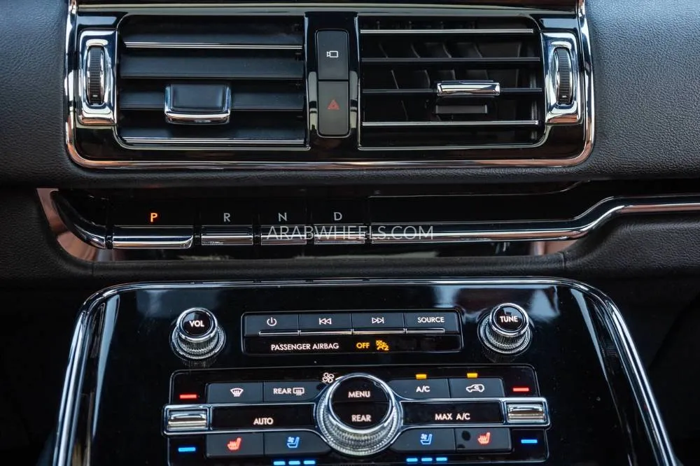Lincoln Navigator 2021 for Sale in Dubai Image-22
