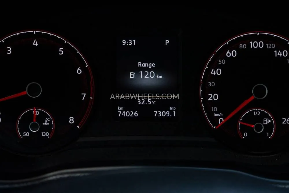 Volkswagen Passat 2021 for Sale in Dubai Image-18