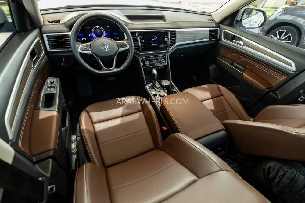 Volkswagen Teramont 2022 for Sale in Dubai Image-14