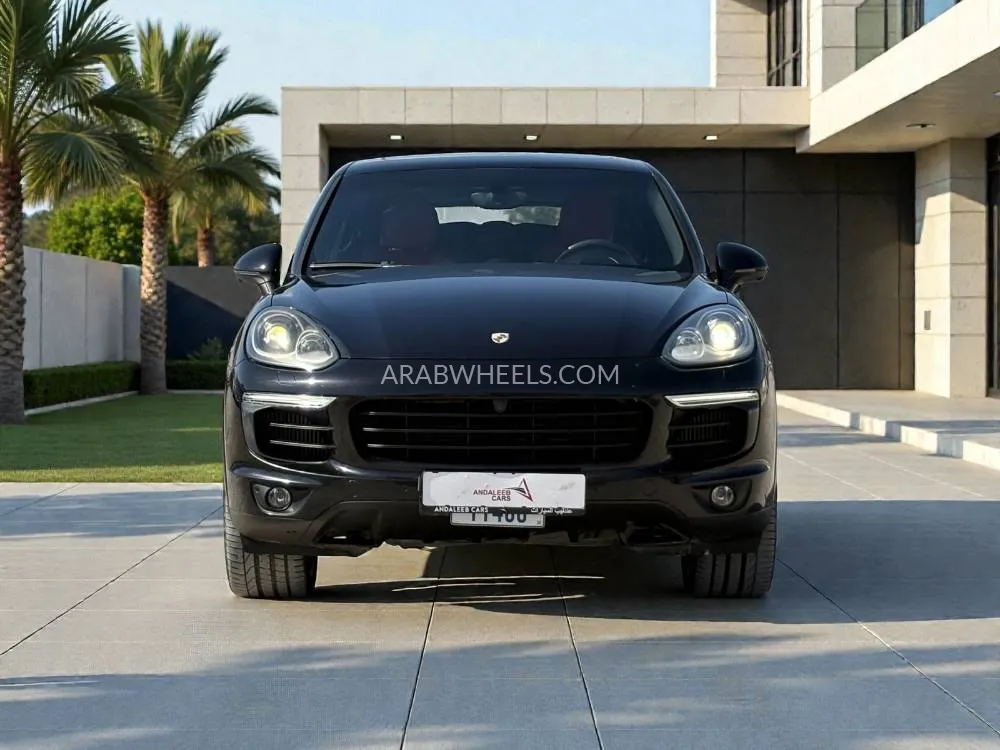Porsche Cayenne 2017 for Sale in Dubai Image-3