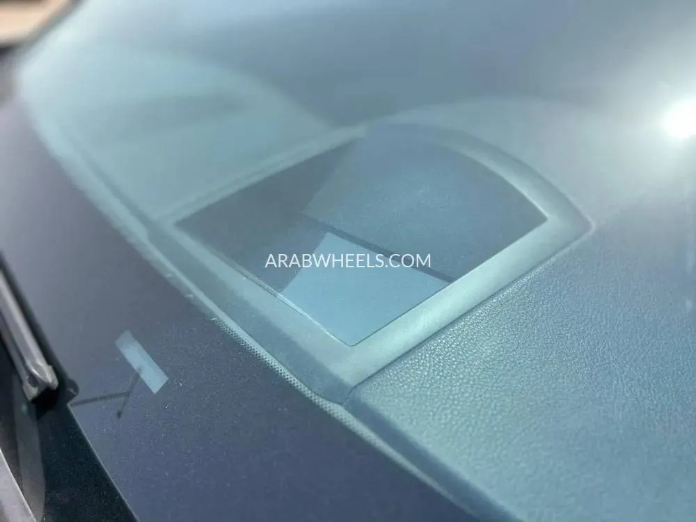 BMW 7 series 2011 for Sale in Ras Al Khaimah Image-10