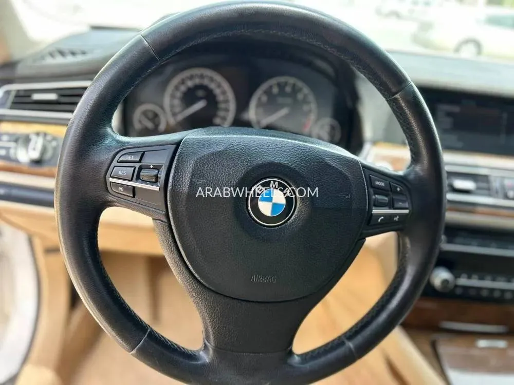 BMW 7 series 2011 for Sale in Ras Al Khaimah Image-13