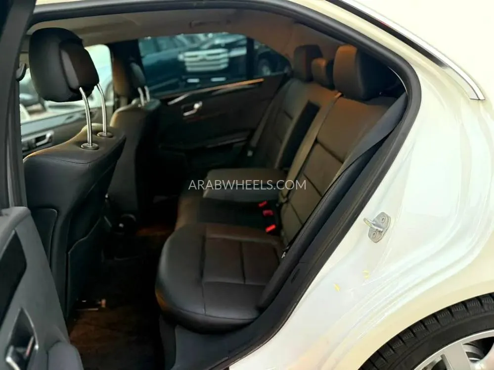 مرسيدس بنز كلاس E 2011 for Sale in دبي Image-10