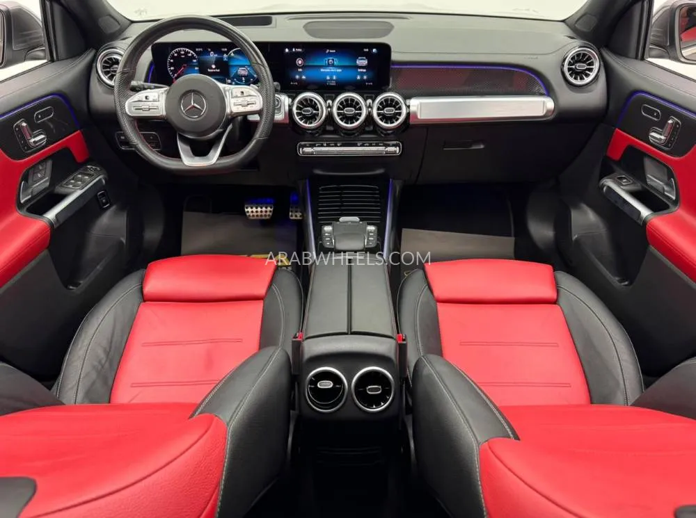 Mercedes Benz GLB 2023 for Sale in Dubai Image-7