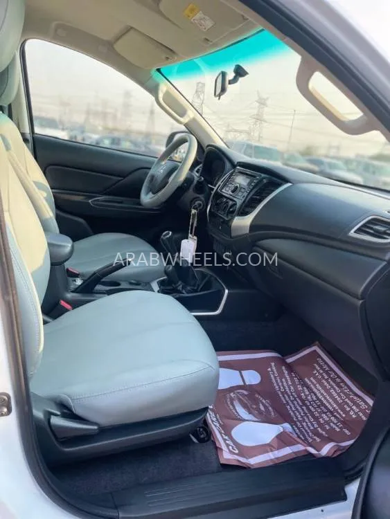 ميتسوبيشي L200 2019 for Sale in دبي Image-6