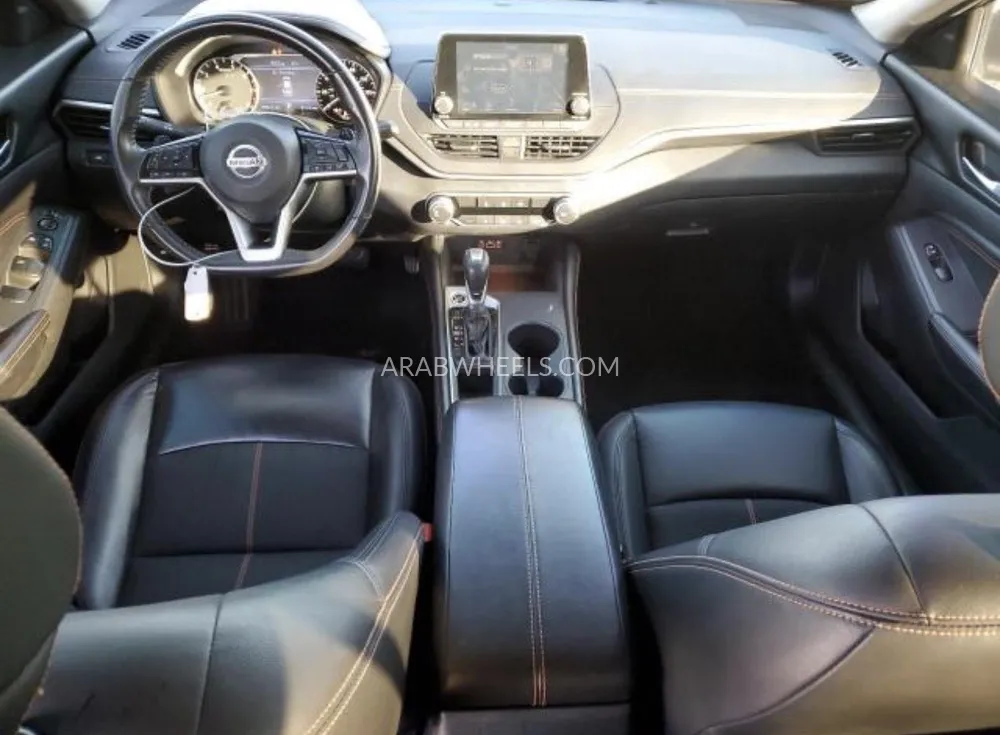 Nissan Altima 2021 for Sale in Sharjah Image-8