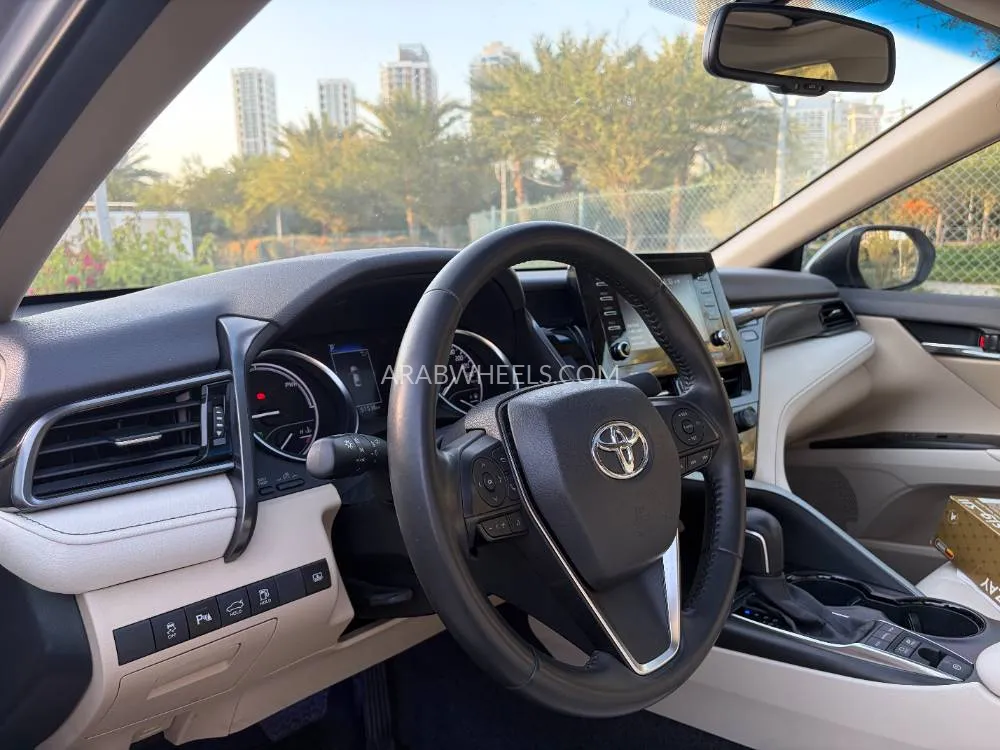 Toyota Camry 2023 for Sale in Dubai Image-11