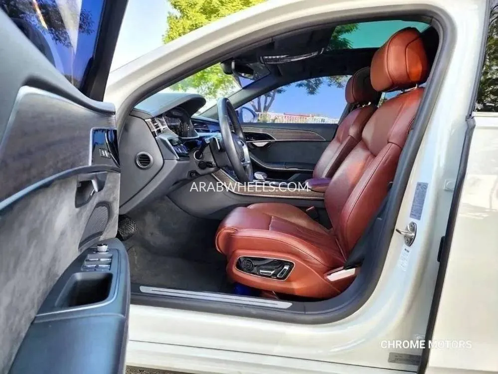 Audi A8 2021 for Sale in Dubai Image-9