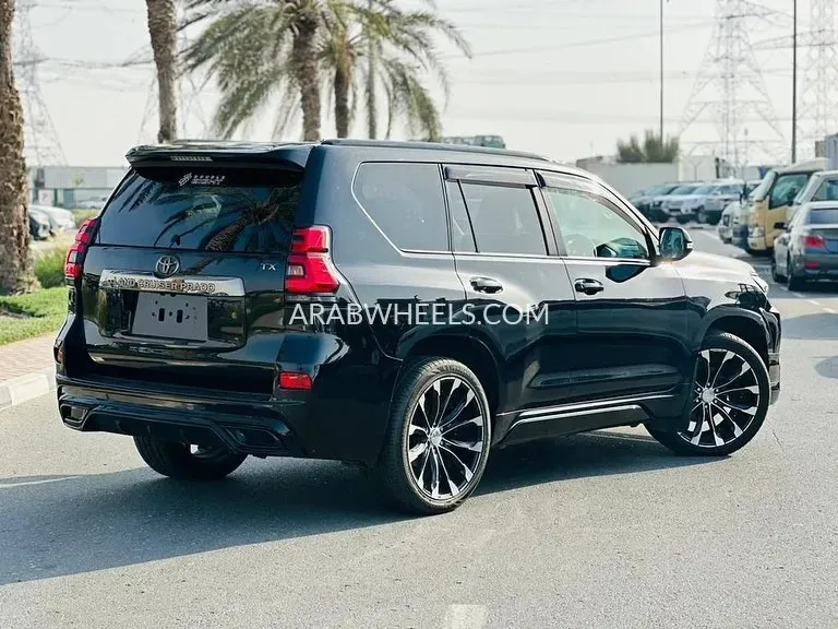 Toyota Land Cruiser Prado 2021 for Sale in Dubai Image-5