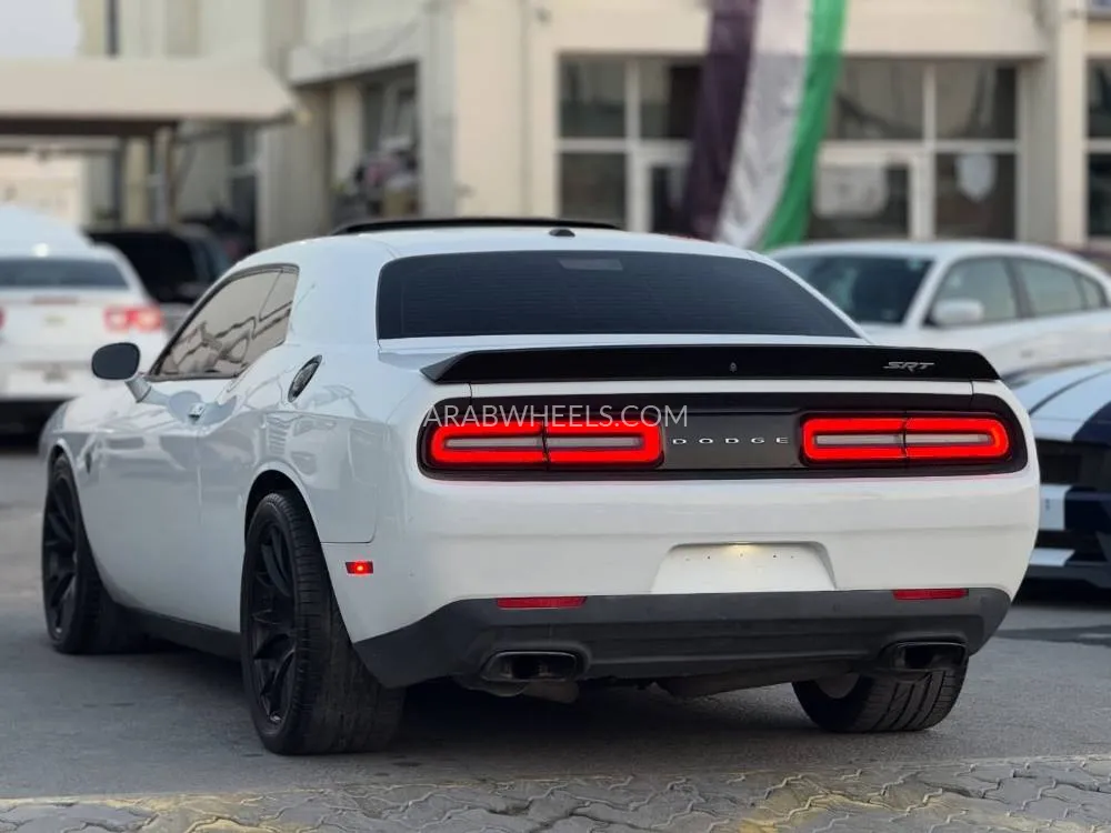 دودج تشالينجر 2016 for Sale in الشارقة Image-4