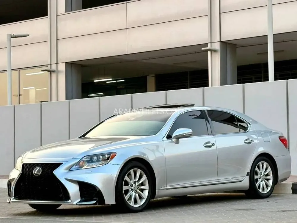 Lexus LS 2020 for Sale in Sharjah Image-3