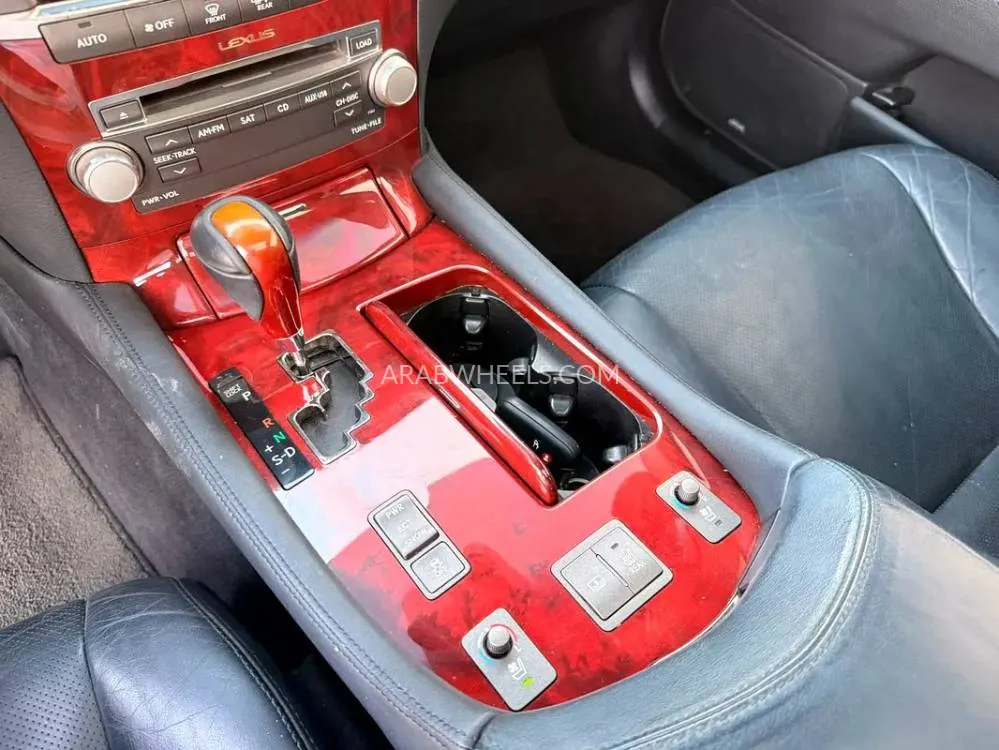 Lexus LS 2020 for Sale in Sharjah Image-18