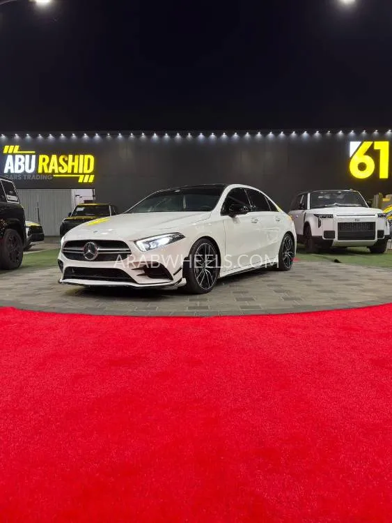 Mercedes Benz A Class 2021 for Sale in Ajman Image-18