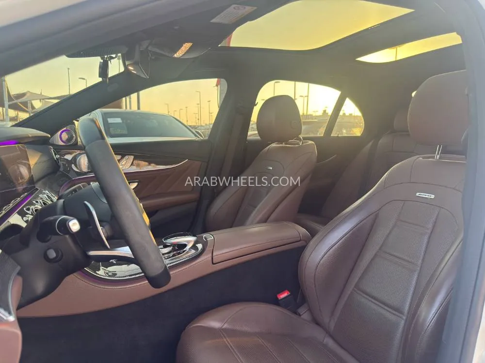 Mercedes Benz E Class 2019 for Sale in Sharjah Image-10