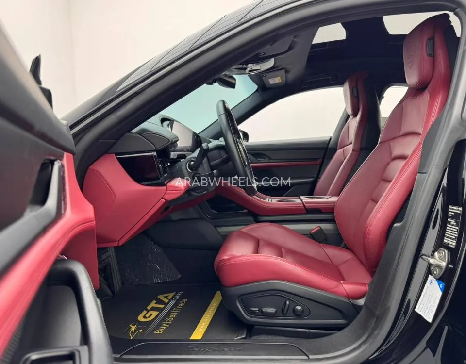 بورشه تايكان 2024 for Sale in دبي Image-10