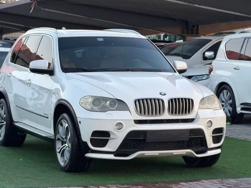 BMW iX5 2011