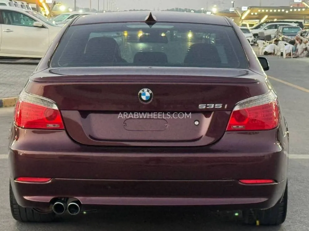 BMW 5 series 2010 for Sale in Sharjah Image-3