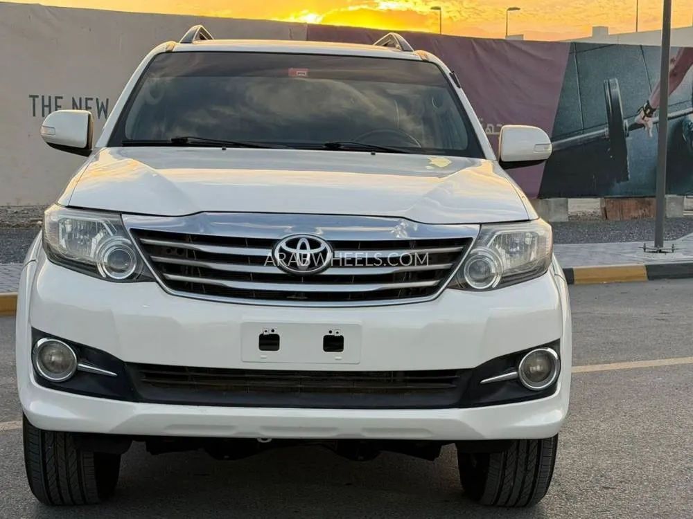 Toyota Fortuner 2015 for Sale in Sharjah Image-11