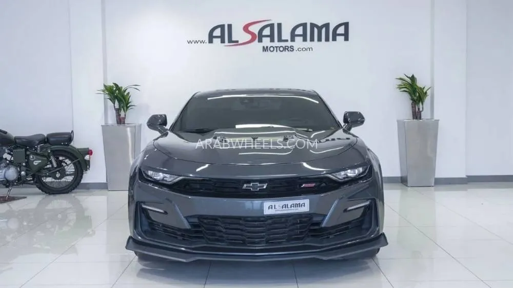 Chevrolet Camaro 2019 for Sale in Sharjah Image-3