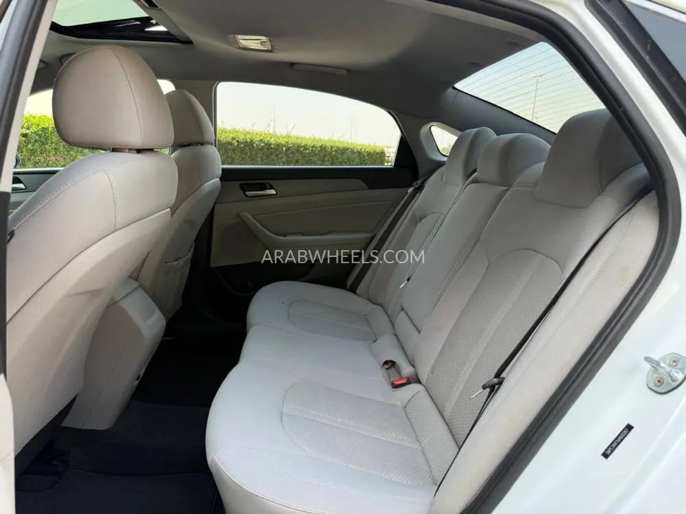 Hyundai Sonata 2018 for Sale in Sharjah Image-5