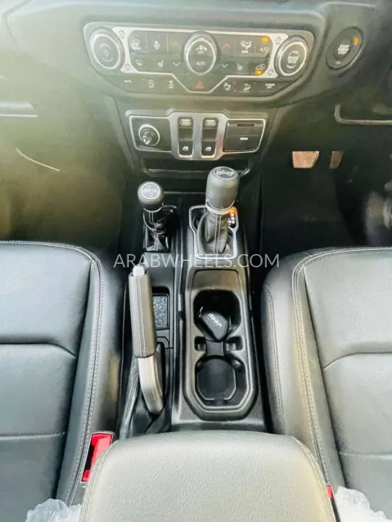 Jeep Wrangler 2022 for Sale in Dubai Image-12