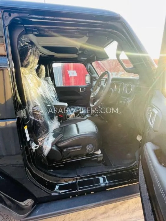 Jeep Wrangler 2022 for Sale in Dubai Image-14