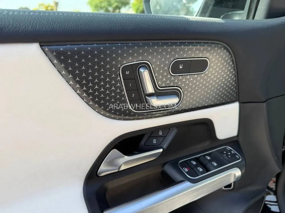 Mercedes Benz GLB 2024 for Sale in Dubai Image-16
