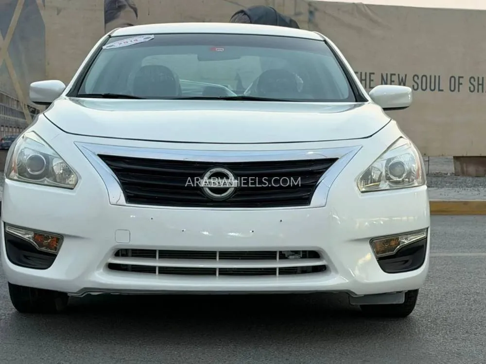 Nissan Altima 2014 for Sale in Sharjah Image-4
