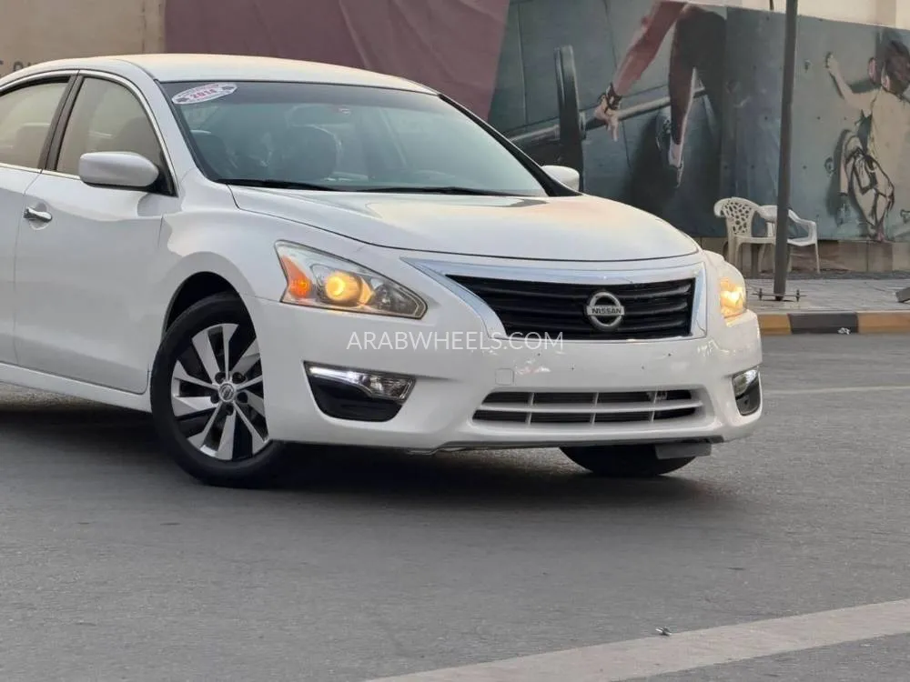 Nissan Altima 2014 for Sale in Sharjah Image-6