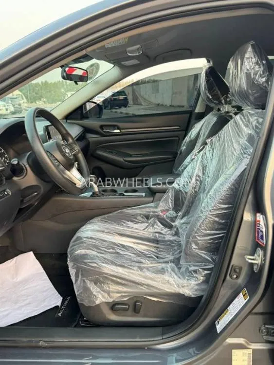 Nissan Altima 2021 for Sale in Sharjah Image-7