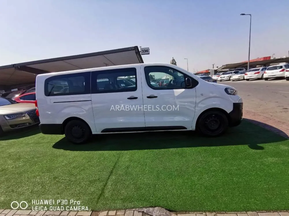 Peugeot Expert 2018 for Sale in Sharjah Image-5