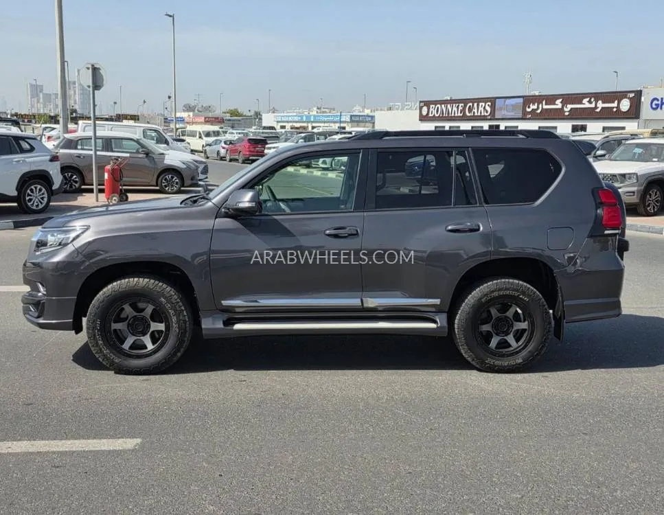Toyota Land Cruiser Prado 2015 for Sale in Dubai Image-8