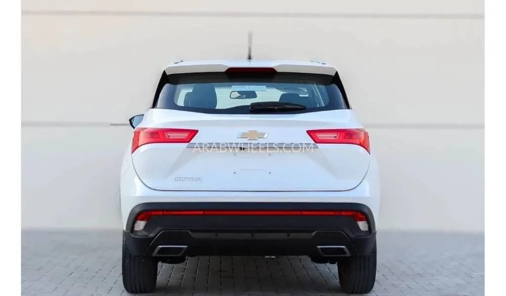 Chevrolet Captiva 2022 for Sale in Sharjah Image-5