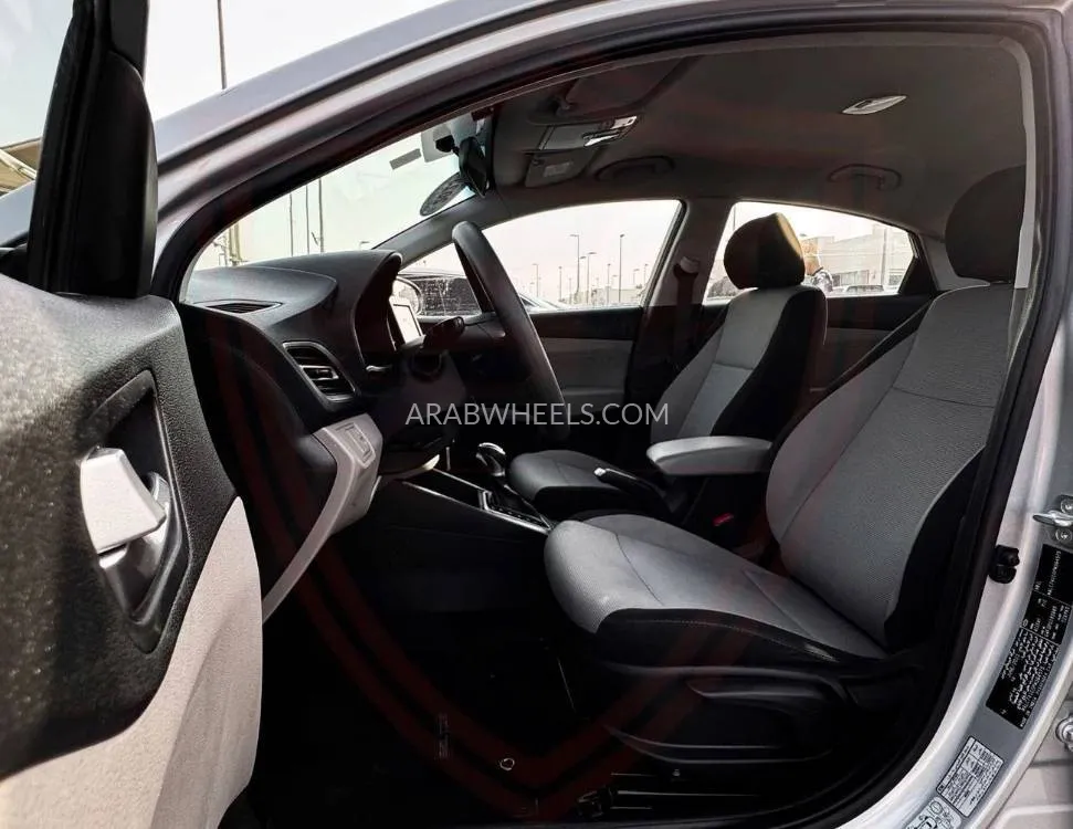 Hyundai Accent 2023 for Sale in Sharjah Image-9