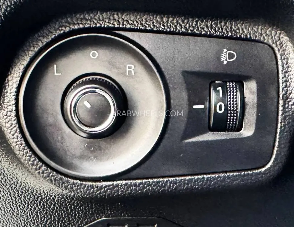 MG GT 2023 for Sale in Sharjah Image-18