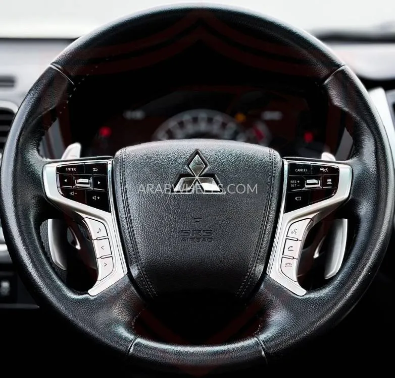 Mitsubishi Montero Sport 2022 for Sale in Sharjah Image-13