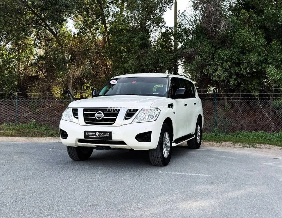 Nissan Patrol 2019 for Sale in Sharjah Image-3